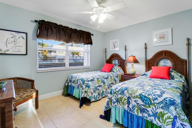 2929 SE OCEAN Boulevard 112-2, Stuart, FL 34996