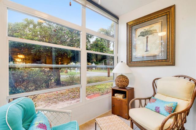 2929 SE OCEAN Boulevard 112-2, Stuart, FL 34996