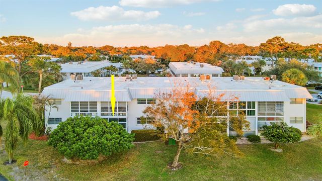 2929 SE OCEAN Boulevard 112-2, Stuart, FL 34996