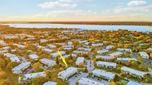 2929 SE OCEAN Boulevard 112-2, Stuart, FL 34996