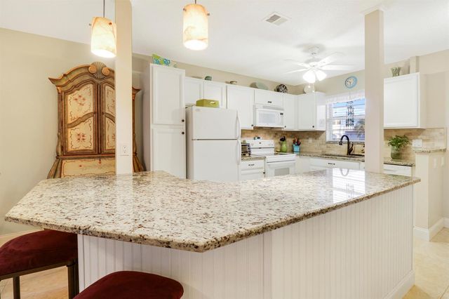 2929 SE OCEAN Boulevard 112-2, Stuart, FL 34996