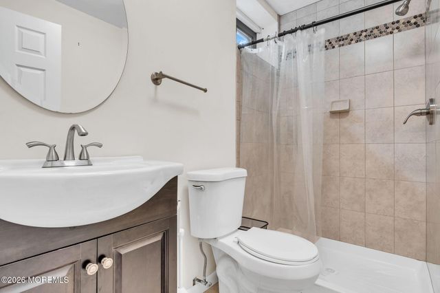 386 Oak Knoll Drive 38-6, Englishtown, NJ 07726