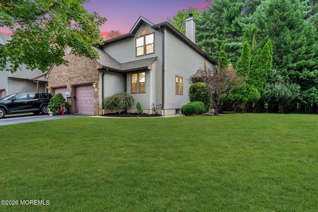 386 Oak Knoll Drive 38-6, Englishtown, NJ 07726