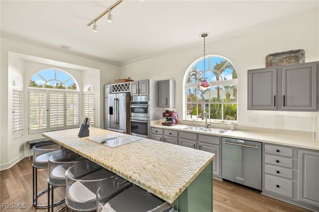 1550 Wilton LN, Sanibel, FL 33957