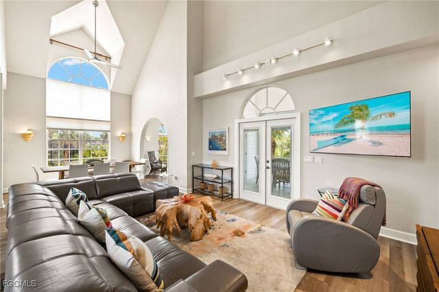 1550 Wilton LN, Sanibel, FL 33957