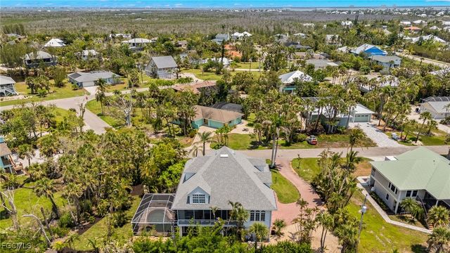 1550 Wilton LN, Sanibel, FL 33957