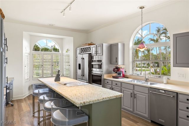 1550 Wilton LN, Sanibel, FL 33957