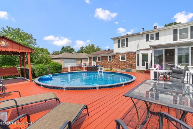 312 New England Ct, Louisville, KY 40214