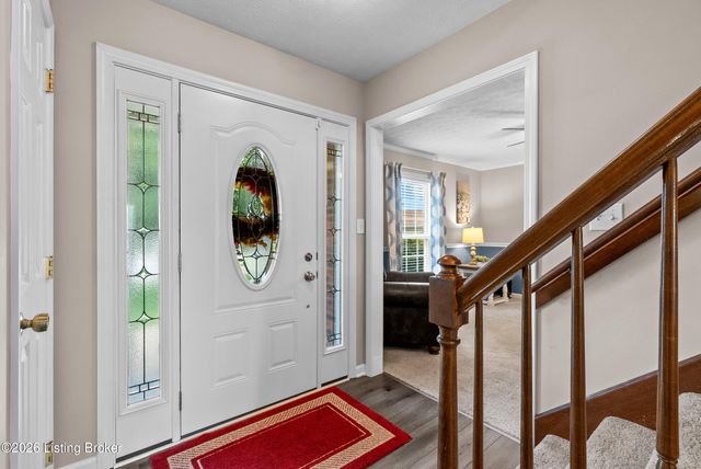 312 New England Ct, Louisville, KY 40214