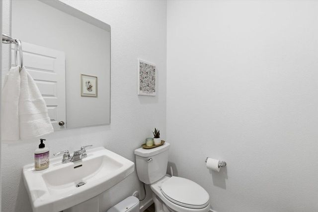 7152 S Boulder Ridge Dr, Spokane, WA 99224