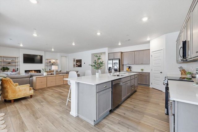 7152 S Boulder Ridge Dr, Spokane, WA 99224
