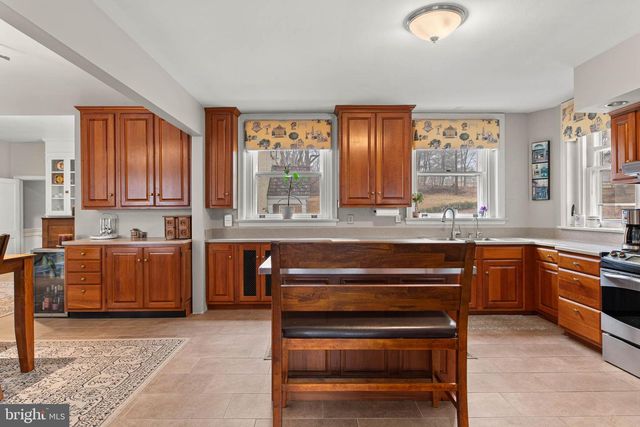 846 MAPLEWOOD RD, Wayne, PA 19087