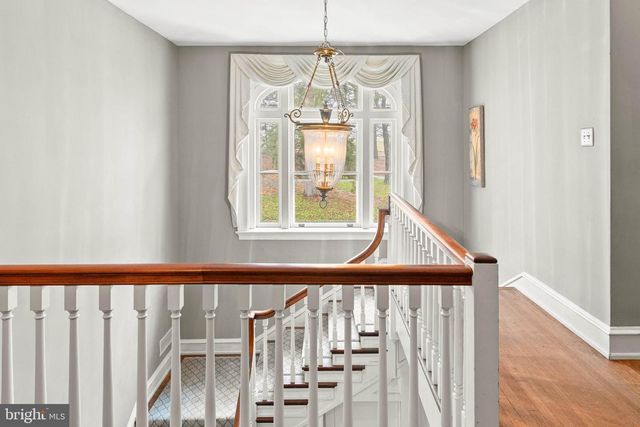 846 MAPLEWOOD RD, Wayne, PA 19087