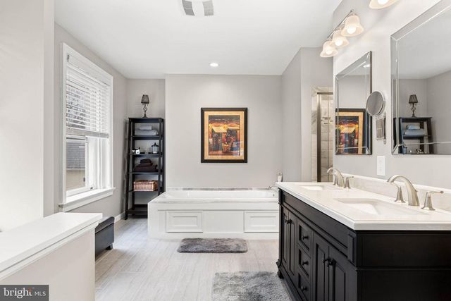 846 MAPLEWOOD RD, Wayne, PA 19087