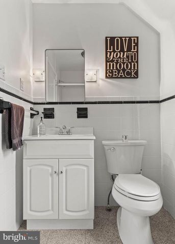 846 MAPLEWOOD RD, Wayne, PA 19087