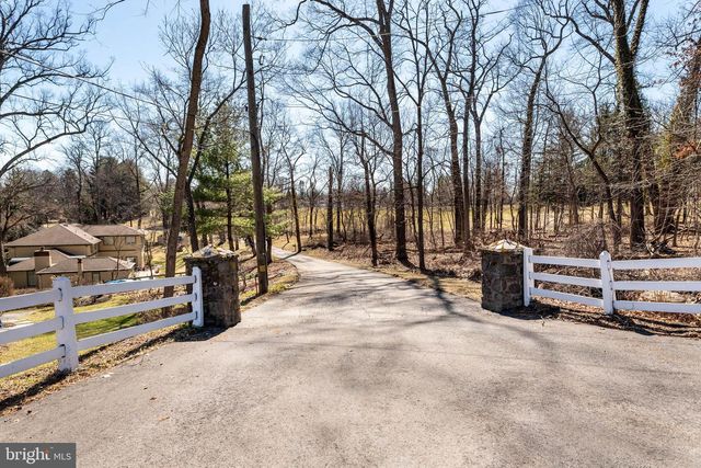 846 MAPLEWOOD RD, Wayne, PA 19087