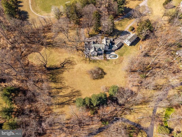 846 MAPLEWOOD RD, Wayne, PA 19087