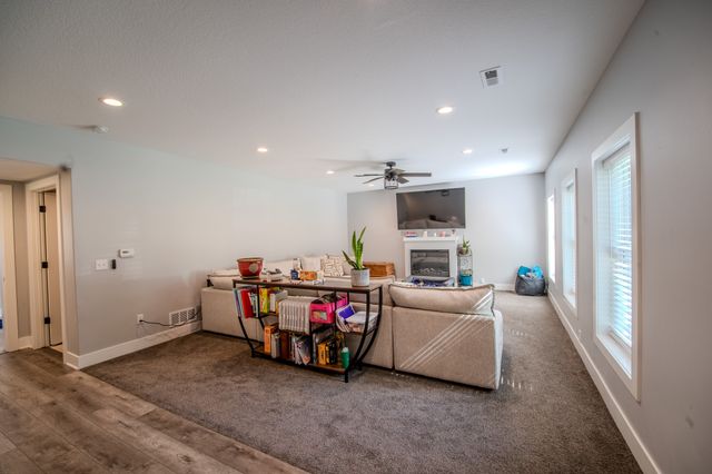 208 SE 2nd Street, Ogden, IA 50212