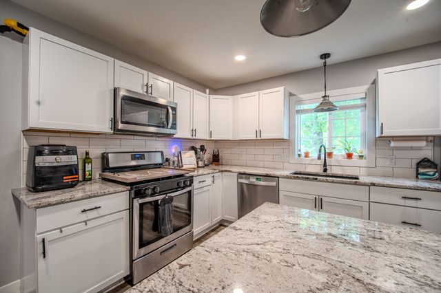 208 SE 2nd Street, Ogden, IA 50212