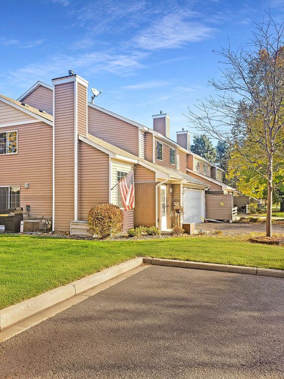 9926 Fillmore Street NE, Blaine, MN 55434