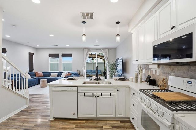 8629 Sage Shadow Drive, Lakeside, CA 92040
