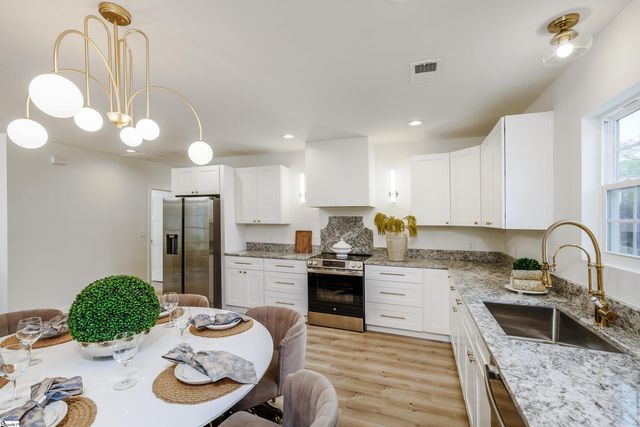 23 Ross Street, Greenville, SC 29611