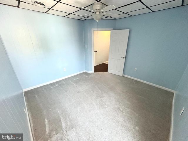 4413 SHERWOOD RD, Philadelphia, PA 19131