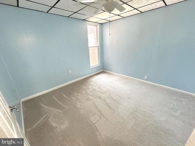 4413 SHERWOOD RD, Philadelphia, PA 19131