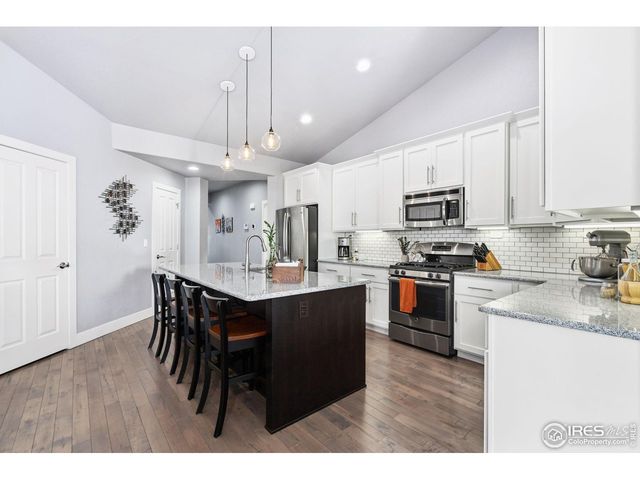 7108 Shadow Ridge Dr, Fort Collins, CO 80525