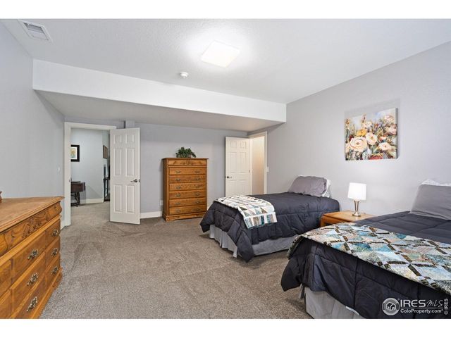 7108 Shadow Ridge Dr, Fort Collins, CO 80525