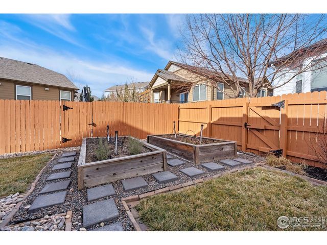 7108 Shadow Ridge Dr, Fort Collins, CO 80525