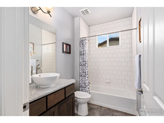 7108 Shadow Ridge Dr, Fort Collins, CO 80525