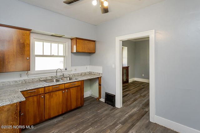 1048 Hawk Street, Toledo, OH 43612