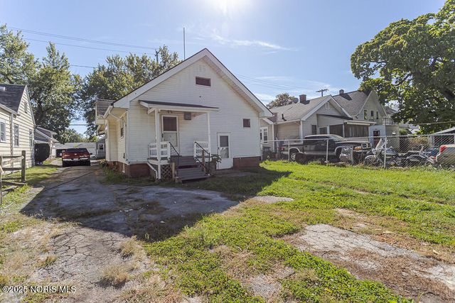 1048 Hawk Street, Toledo, OH 43612