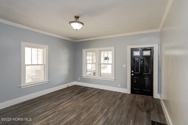 1048 Hawk Street, Toledo, OH 43612