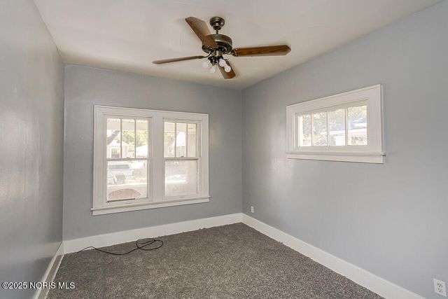 1048 Hawk Street, Toledo, OH 43612