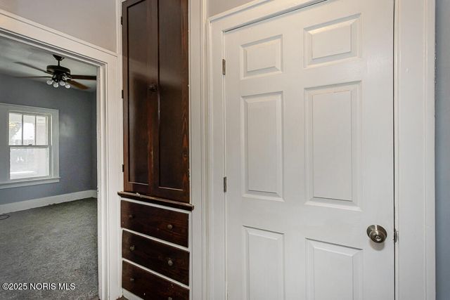 1048 Hawk Street, Toledo, OH 43612