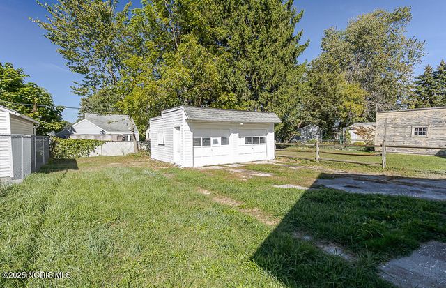 1048 Hawk Street, Toledo, OH 43612