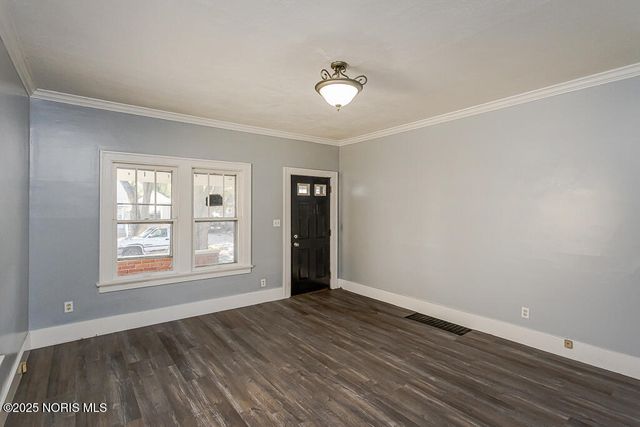 1048 Hawk Street, Toledo, OH 43612