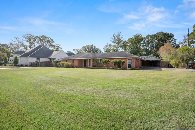 8924 Gail Dr, Baton Rouge, LA 70809