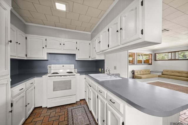 8924 Gail Dr, Baton Rouge, LA 70809