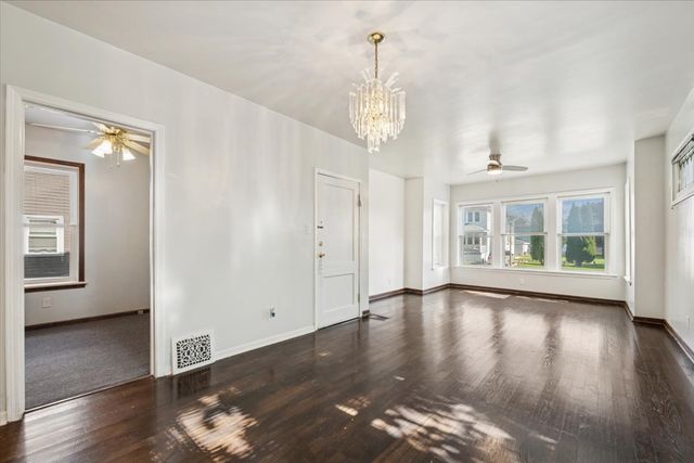 640 S 14th Avenue, Maywood, IL 60153