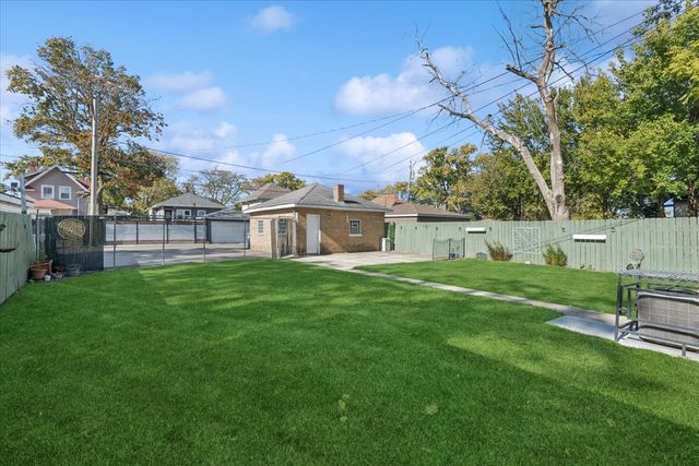 640 S 14th Avenue, Maywood, IL 60153