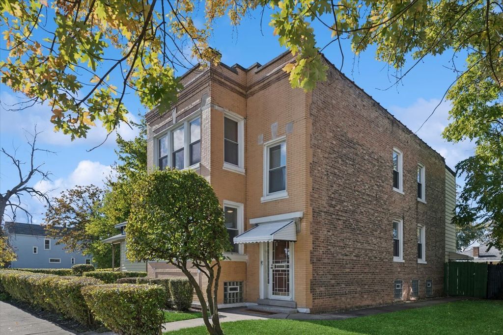 640 S 14th Avenue, Maywood, IL 60153