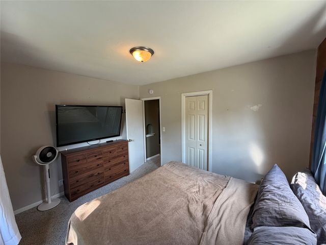 2801 Cambridge Street, Des Moines, IA 50313