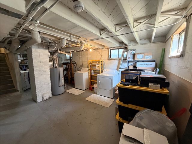 2801 Cambridge Street, Des Moines, IA 50313