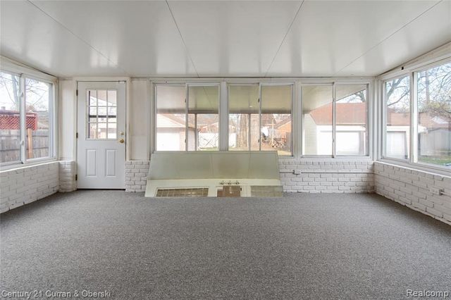 16166 Sunderland Road, Detroit, MI 48219