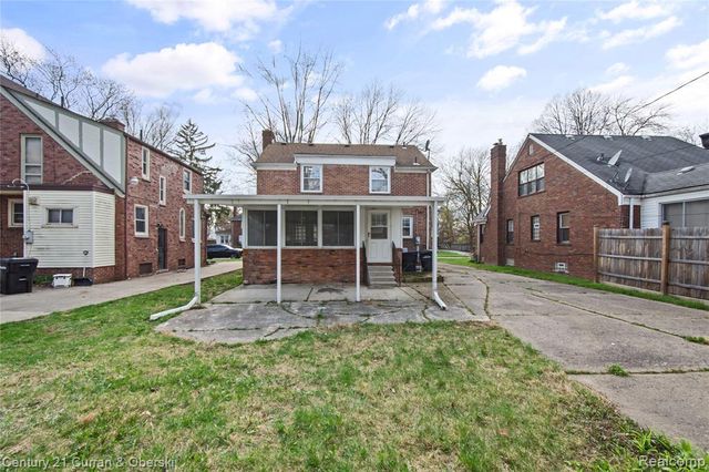 16166 Sunderland Road, Detroit, MI 48219