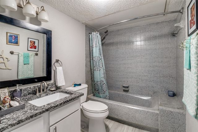 10650 Steppington Drive 206, Dallas, TX 75230