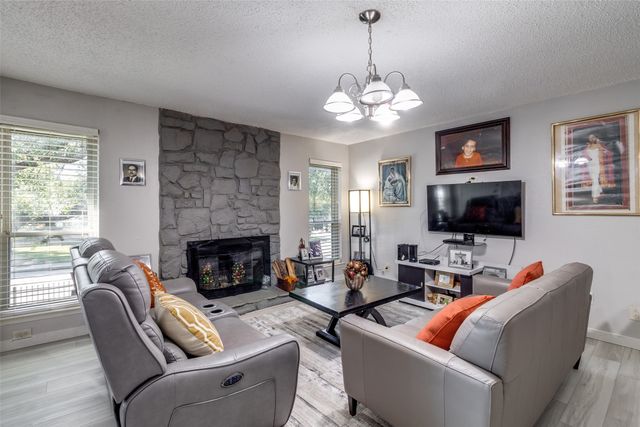 10650 Steppington Drive 206, Dallas, TX 75230